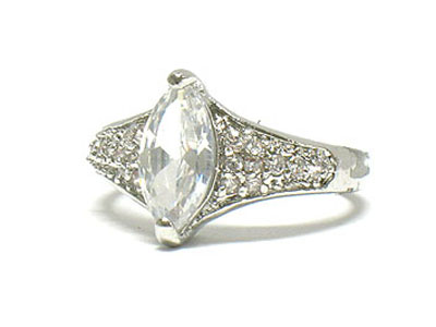 Boutique style crystal simple deco ring