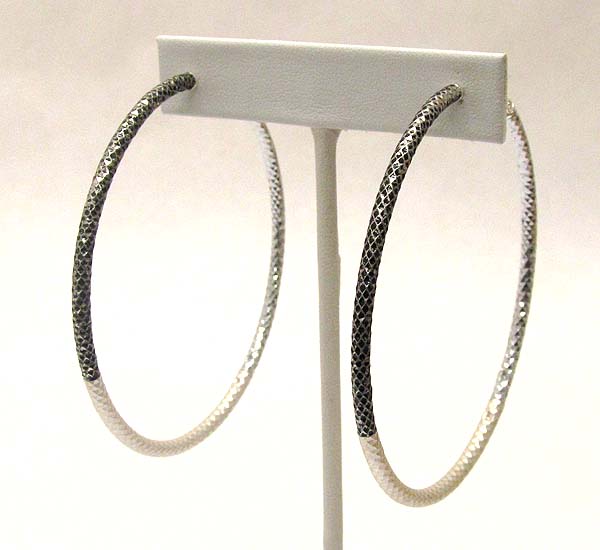 Tri-tone metal hollow hoop earring - hoops