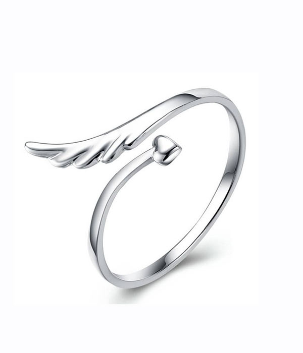 Wing and heart ring 