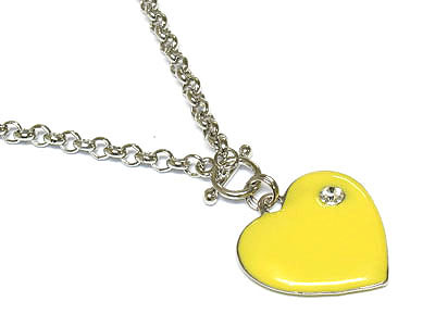 Crystal stud enamel heart necklace