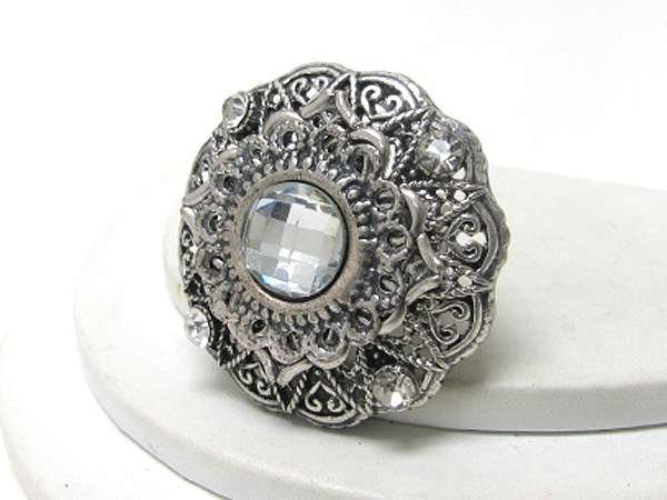 Facet stone and crystal stretch ring 