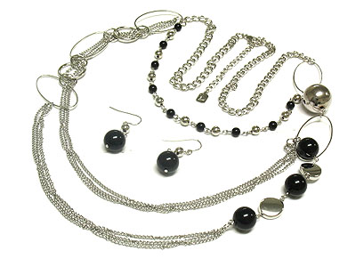 Multi strand acryl beads and metal link long necklace and earring set