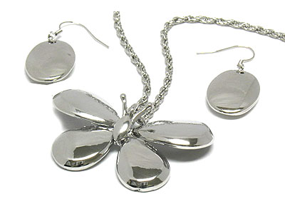 Metal butterfly pendant necklace and earring set