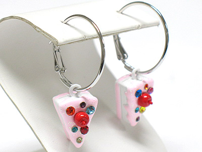 Made in korea whitegold plating crystal stud piece of cake earring