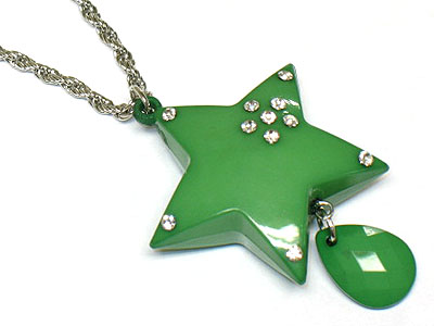 High fashion acrylic puff star necklace