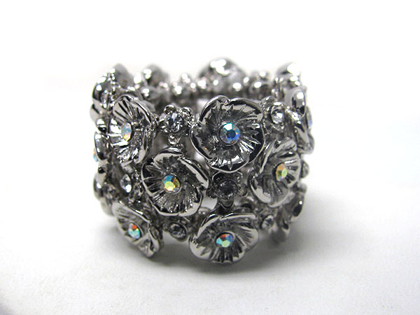 Crystal stud multi flower link stretch ring