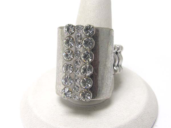 Crystal stud metal stretch ring