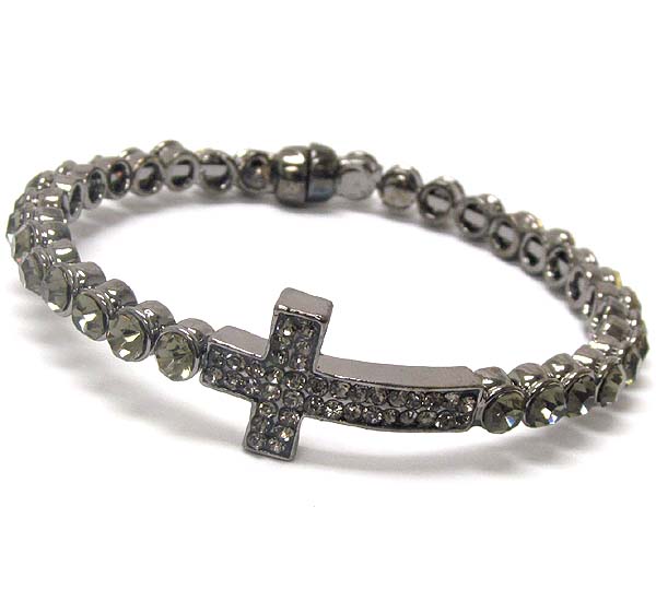 Crystal cross and magnet tip stretch bracelet