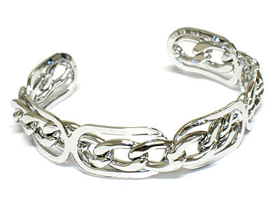 Bradied metal chain cuff bangle