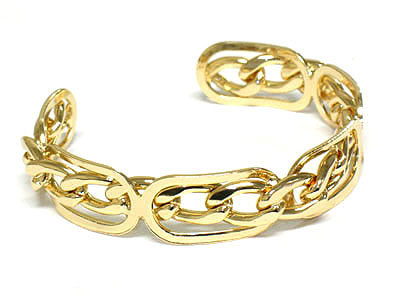 Bradied metal chain cuff bangle