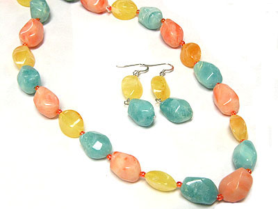 Spring color natural stone necklace and earring set