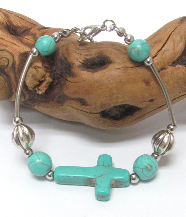 Handmade turquoise and tibetan silver bracelet