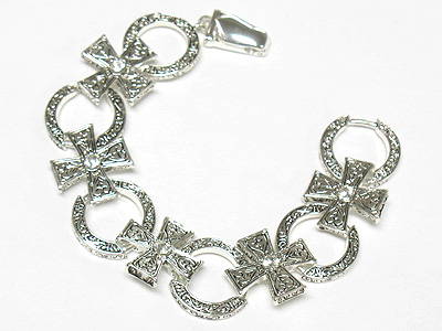 Cross and round metal link bracelet