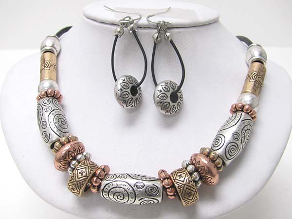 Antique metal textured link necklace set