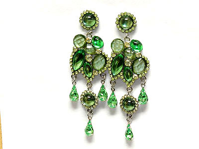 Crystal and acrylic stone drop earring