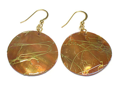 Hand paint shell disk earring