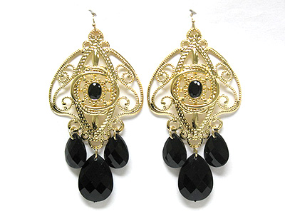 Metal filigree top and facet tear drop earring