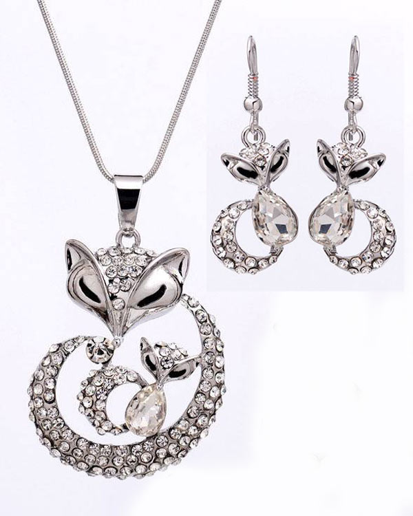 Fox metal necklace set