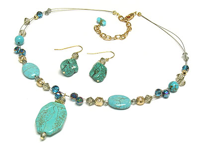 Turquoise stone and glass beads necklace and earring set