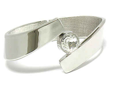 Large crystal stone rhodium metal bangle