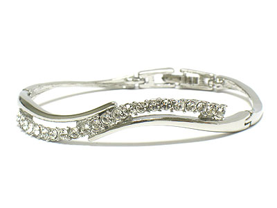 Boutique style wave crystal deco bracelet