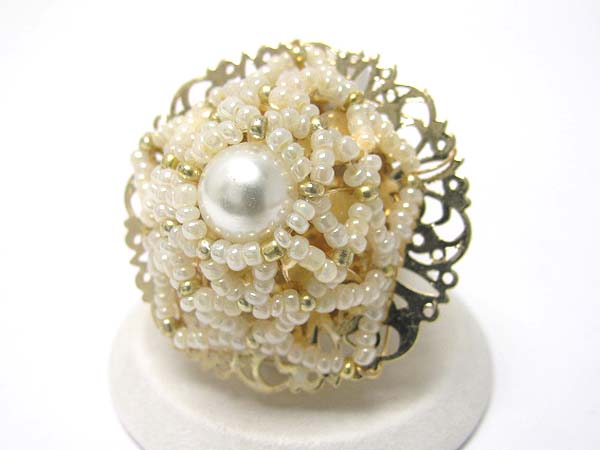 Pearl and seed beads deco flower stretch ring