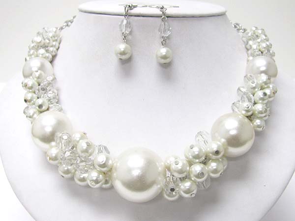 Large pearl ball and mixed pearl beads cluster necklace set