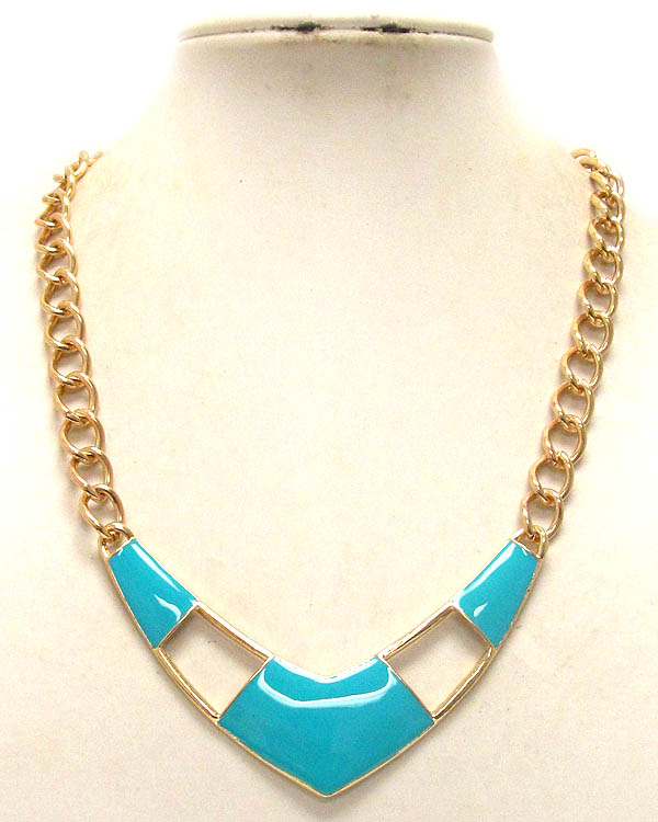 V shape epoxy deco chain necklace