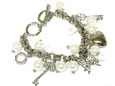 Crystal and key and ribbon with pearl beads dangle toggle bracelet