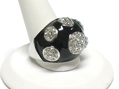 Crystal spot enamel metal ring