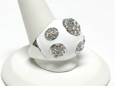 Crystal spot enamel metal ring