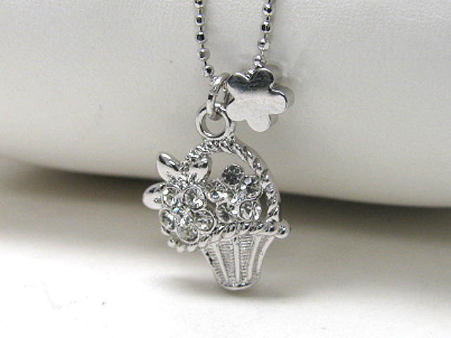 Made in korea whitegold plating crystal stud flower bouquet pendant necklace