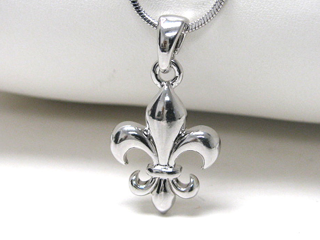 Made in korea whitegold plating fleur de lis pendant necklace