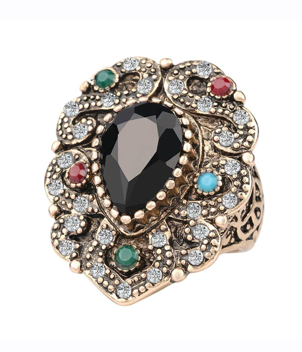 Vintage style crystal and beads deco ring 