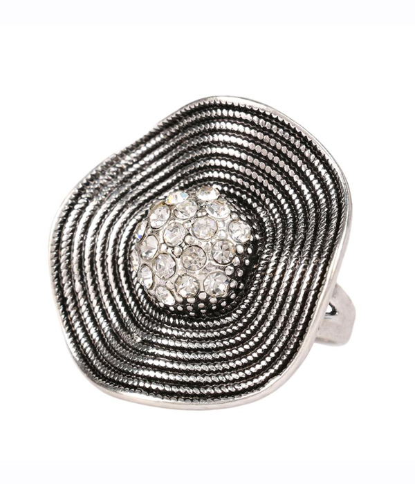 Boho style crystal and metal texture flower ring