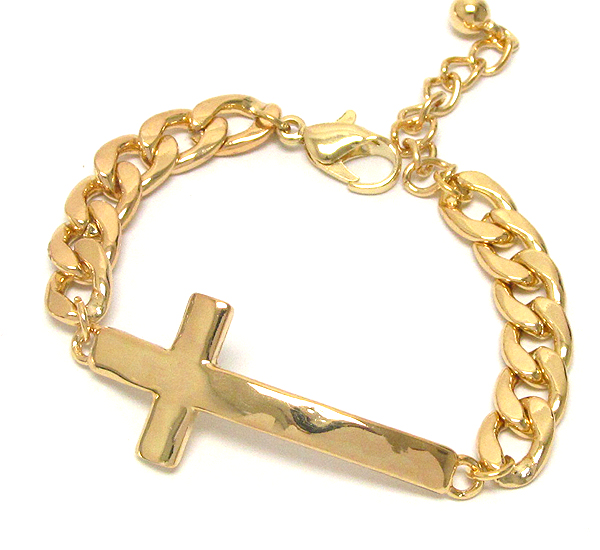 Hammered and curved cross and thick metal chain bracelet