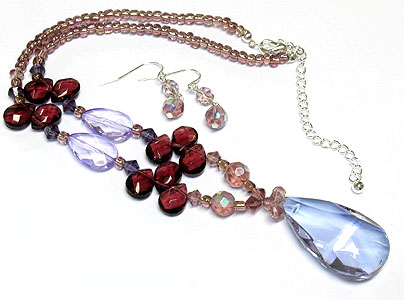 Facet glass tear drop and beads necklace and earring set