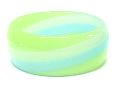 Glow in the dark wave line fashion bangle