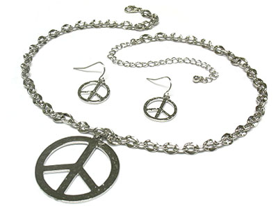 Plain peace pendant necklace and earring set