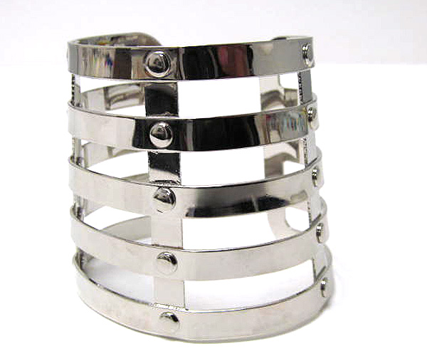 Metal line patern fashion bangle