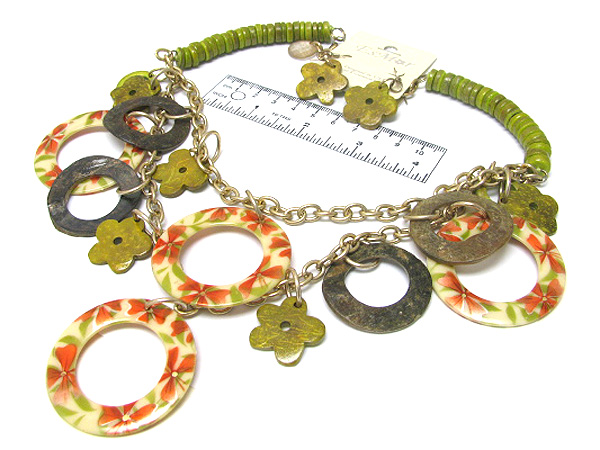 Multi round wooden print disk and flowers drop chain necklace earring set