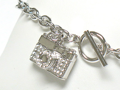 Whitegold palting crystal camera charm toggle bracelet