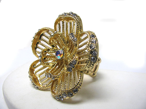 Crystal center and flower petal stretch ring