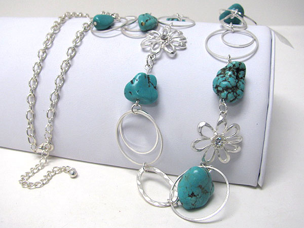 Natural look turquoise and wire art long necklace earring set