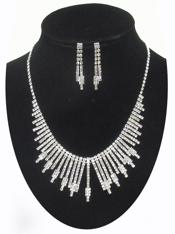 Rhinestone necklace set