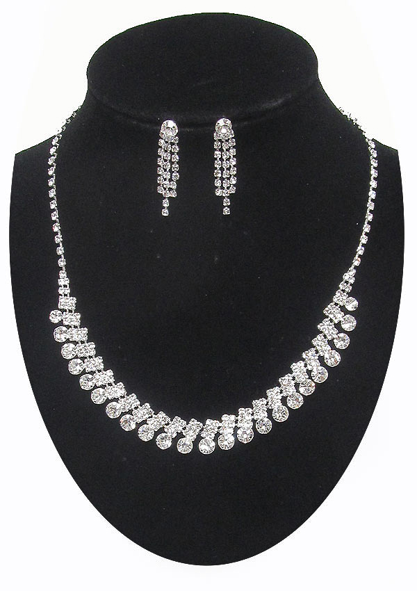 Rhinestone necklace set