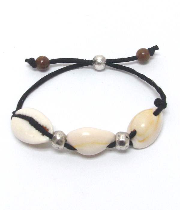 Shell suede pull and tie bracelet