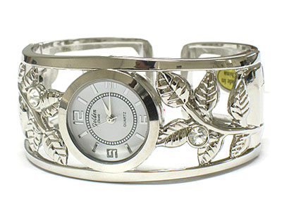 Flower shape with crystal stone bangle watch