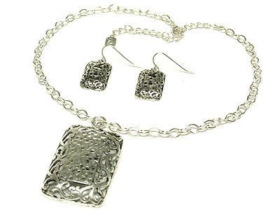 Antique metal rectangular shape casting pendant necklace and earring set 