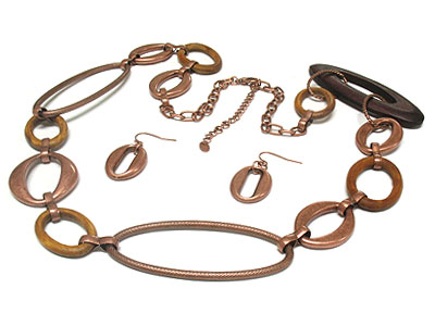 Multi metal and wood link long necklace and earring set  